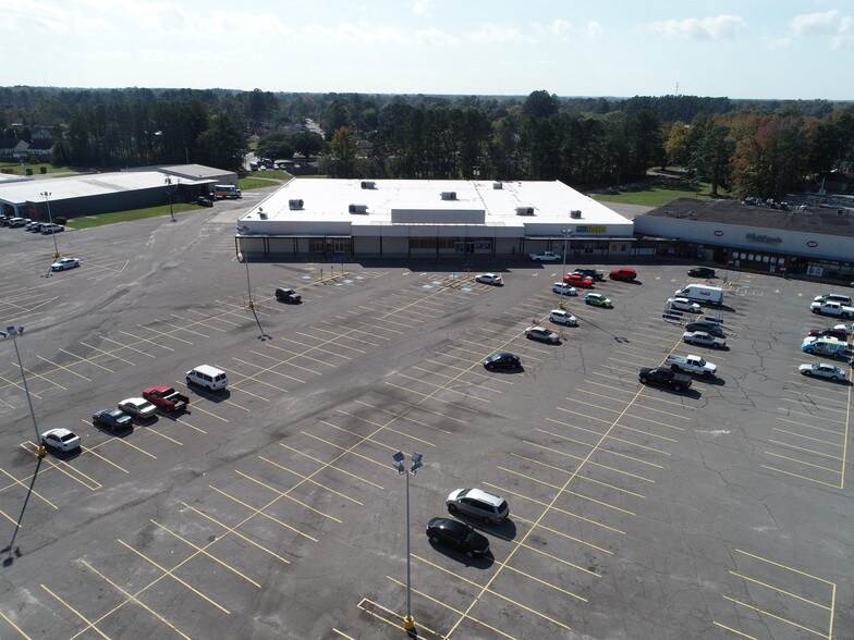 More Photos Of 1731-1785 N Roberts Ave, Lumberton Unknown For Lease