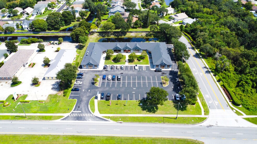 More Photos Of 4301 N Wickham Rd, Melbourne General Retail For Sale