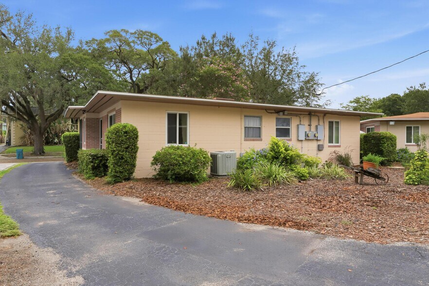 More Photos Of 642 Harwood St, Orlando Apartments For Sale