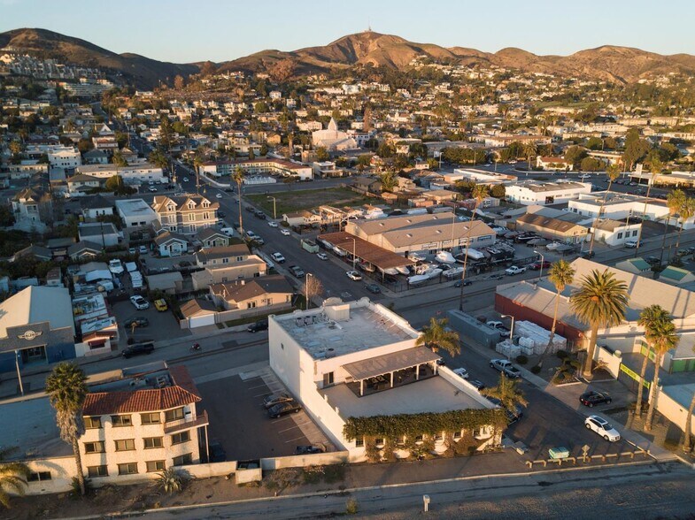 More Photos Of 305 S Kalorama St, Ventura Office For Lease