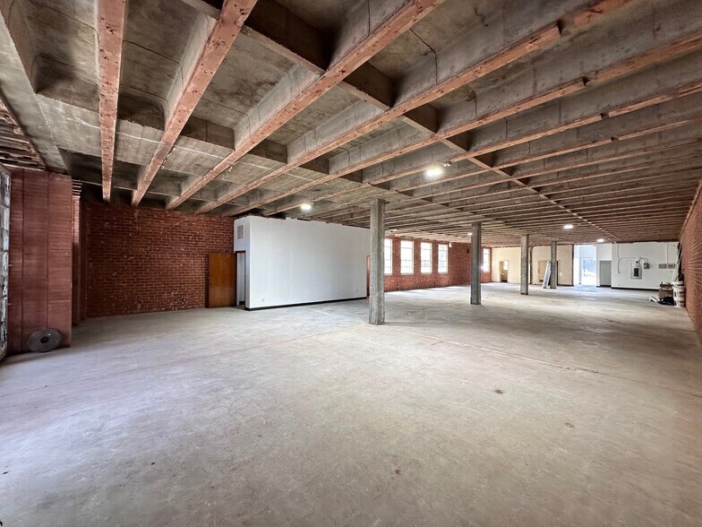 More Photos Of 1327 S Olive St, Los Angeles Specialty For Lease