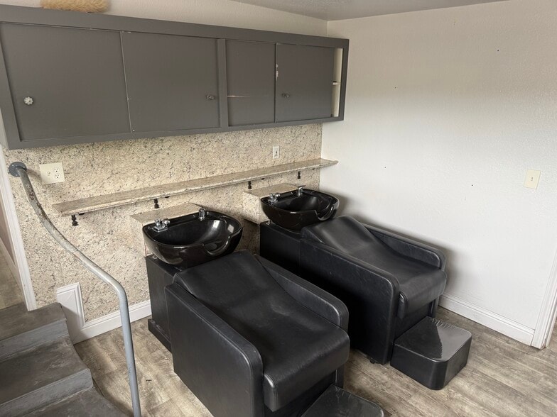 More Photos Of 47-51 E Romie Ln, Salinas Medical For Sale