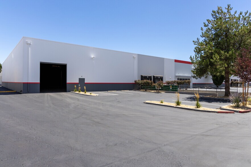 More Photos Of 120 Greg St, Sparks Unknown For Lease