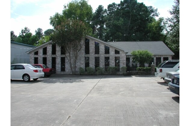 Primary Photo Of 20817 Sunshine Ln, Spring Office Residential For Lease