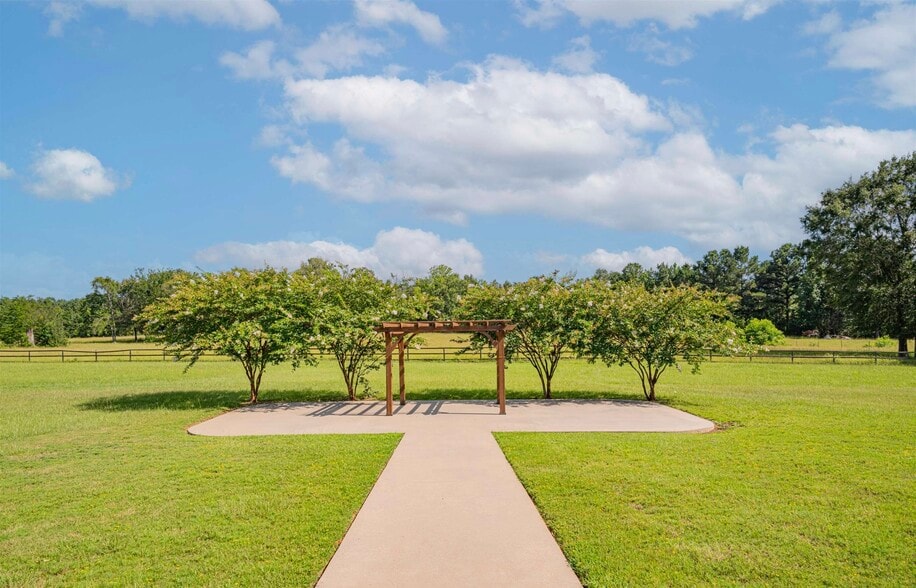 More Photos Of 14284 State Highway 322 N, Kilgore Lodge Meeting Hall For Sale
