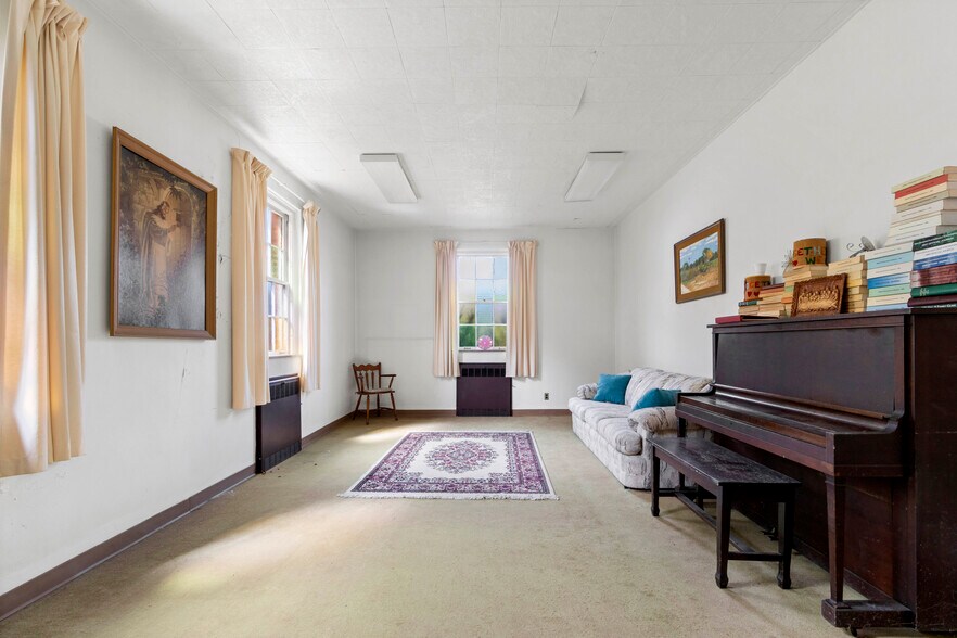 More Photos Of 500 Thompson Ave, Clairton Religious Facility For Sale