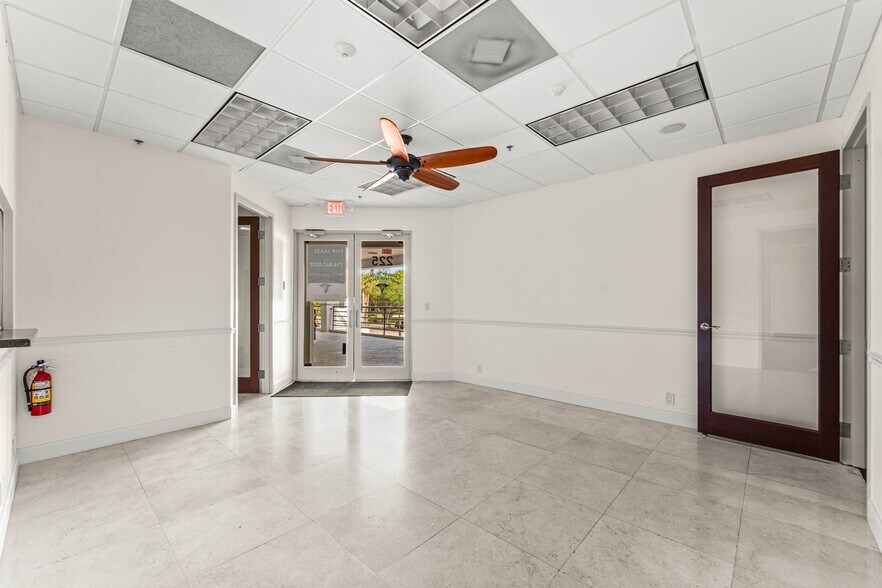 More Photos Of 7820-7860 Glades Rd, Boca Raton Office For Lease