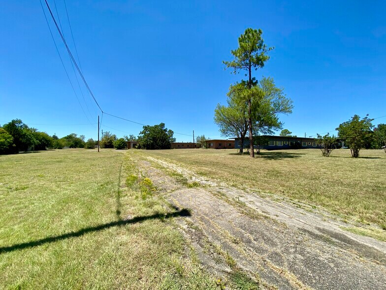 More Photos Of 5020 Sayle St, Greenville Assisted Living For Sale