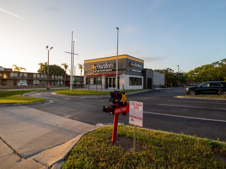 More Photos Of 504 W Vine St, Kissimmee Restaurant For Sale