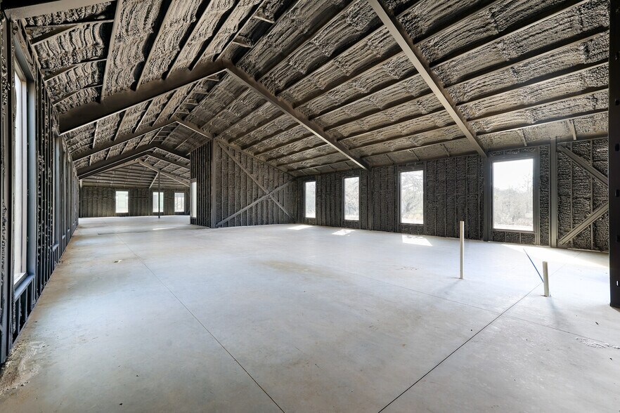 More Photos Of 17206 Blanco Rd, San Antonio Office For Sale