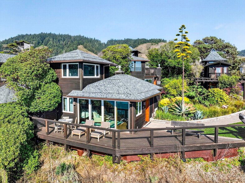 More Photos Of 5920 CA-1, Elk Hotel For Sale