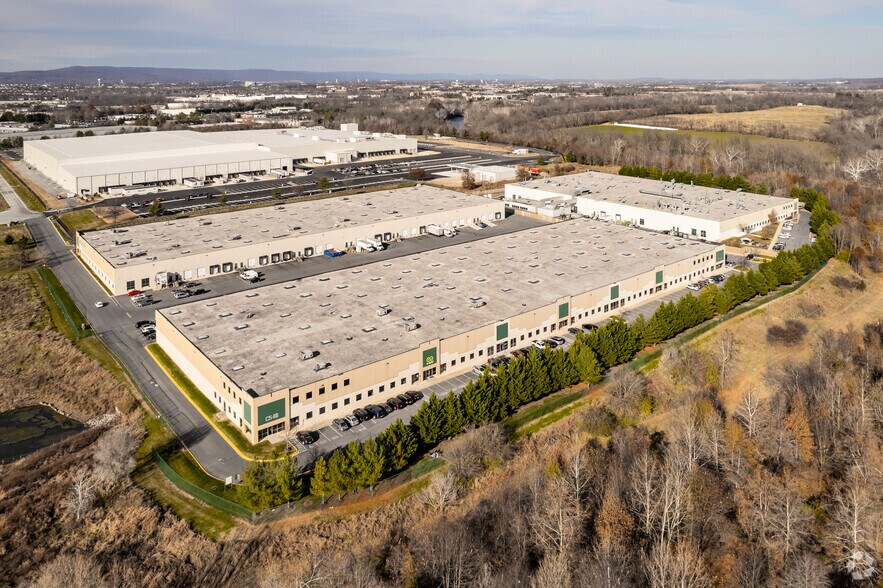 More Photos Of 7118 Geoffrey Way, Frederick Warehouse For Lease