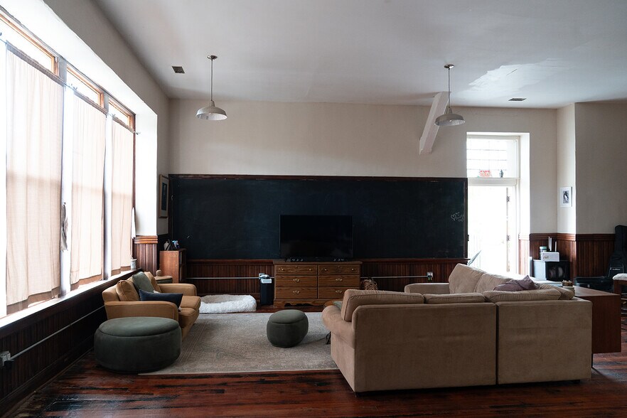 More Photos Of 9 High St, Hoosick Falls Apartments For Sale