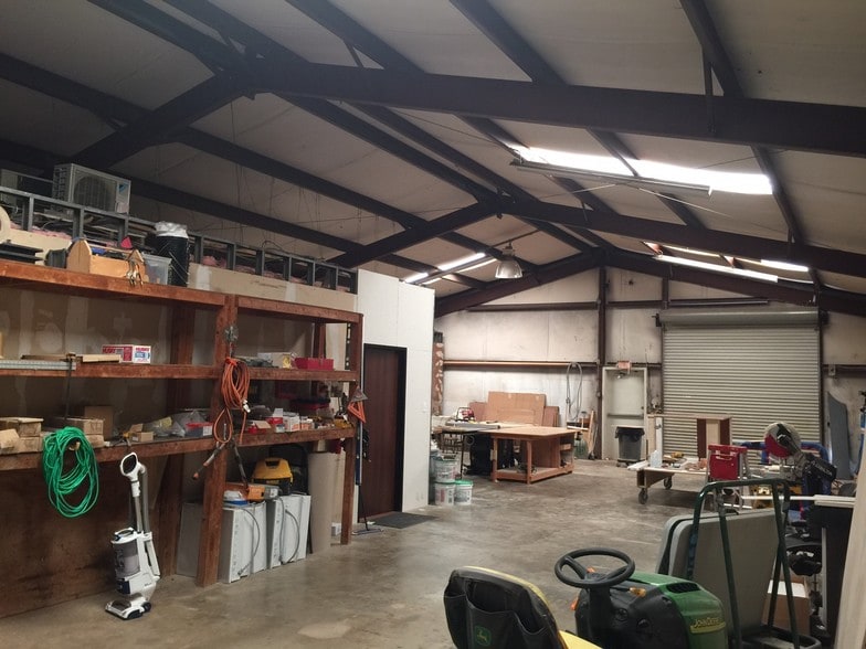 More Photos Of 1535 American Way, Cedar Hill Warehouse For Sale