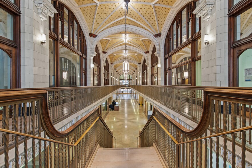 More Photos Of 812 Olive St, Saint Louis Office For Lease