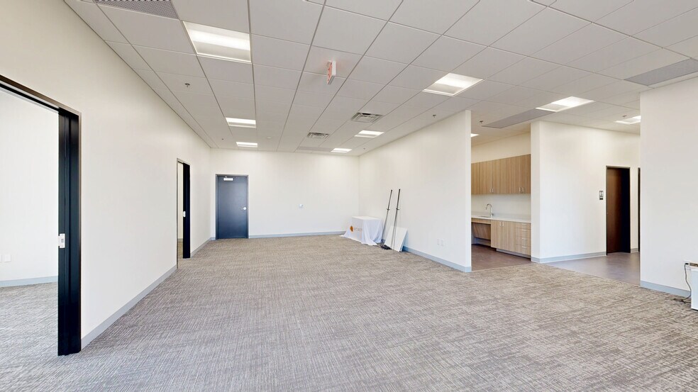 More Photos Of 3411 Mingo Rd, Denton Unknown For Lease