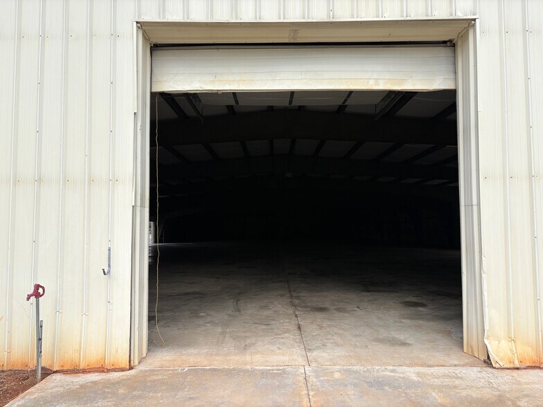 More Photos Of 1210 Champion Ferry Rd, Gaffney Flex For Sale