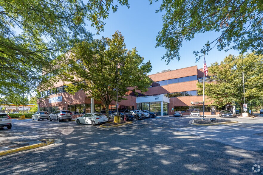 More Photos Of 8507 Oxon Hill Rd, Oxon Hill Coworking Space