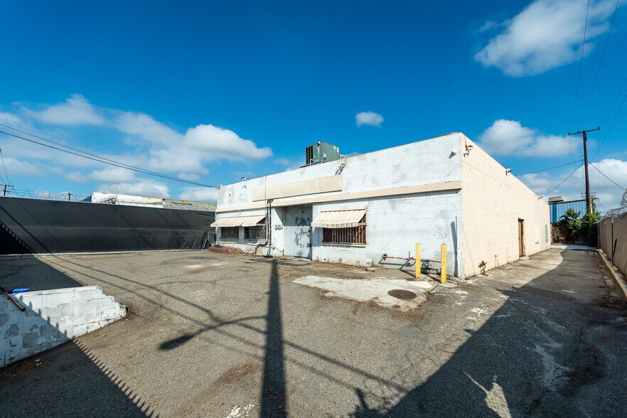 More Photos Of 515 E Rosecrans Ave, Gardena Warehouse For Sale