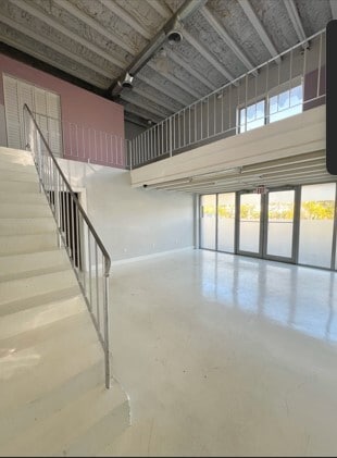More Photos Of 7251 NE 2nd Ave, Miami Loft Creative Space For Lease