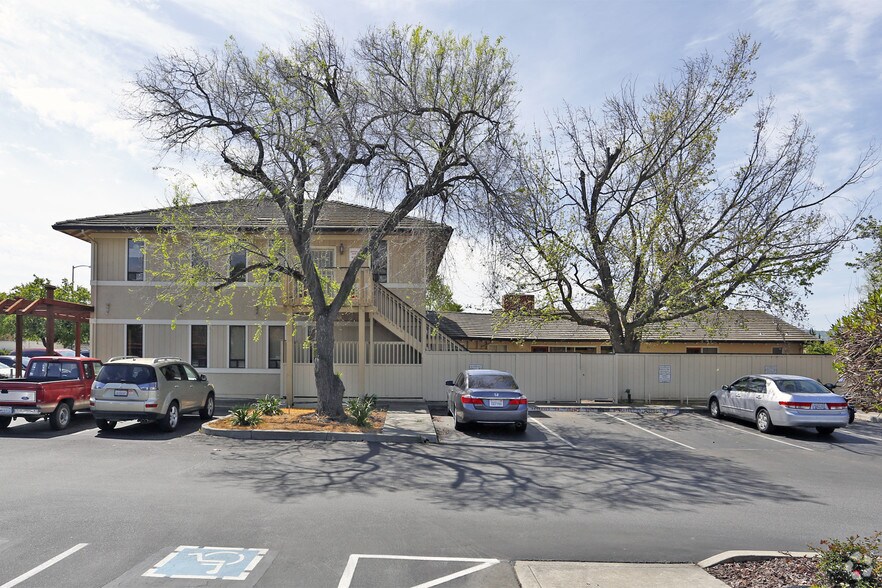 More Photos Of 920 Sunnyslope Rd, Hollister Medical For Sale