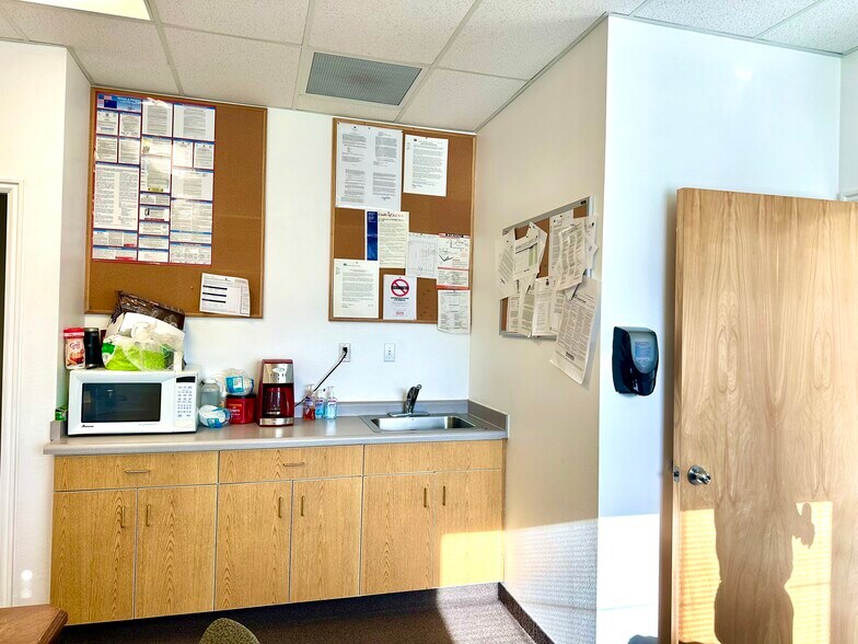 More Photos Of 1245 Alpha St, Ely Service For Sale