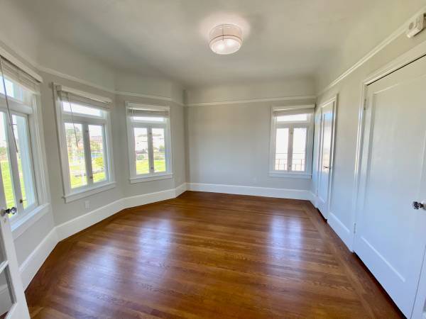 More Photos Of 101 Farnsworth Ave, Bordentown Office For Sale