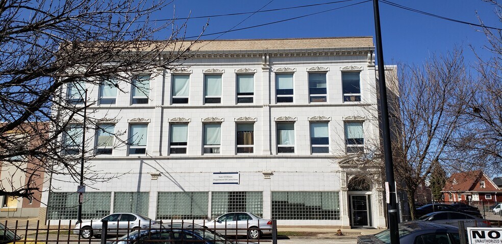 More Photos Of 1110 S Oakley Blvd, Chicago Office For Sale