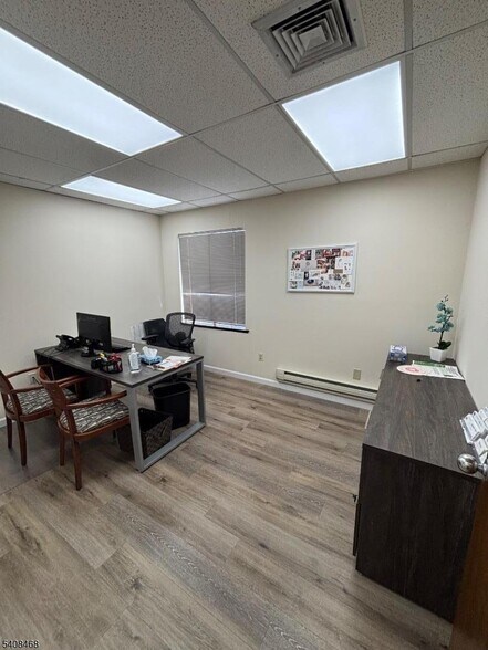 More Photos Of 188 Eagle Rock Ave, Roseland Office For Lease