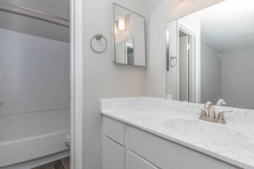 More Photos Of 22715 Imperial Valley Dr, Houston Apartments For Sale