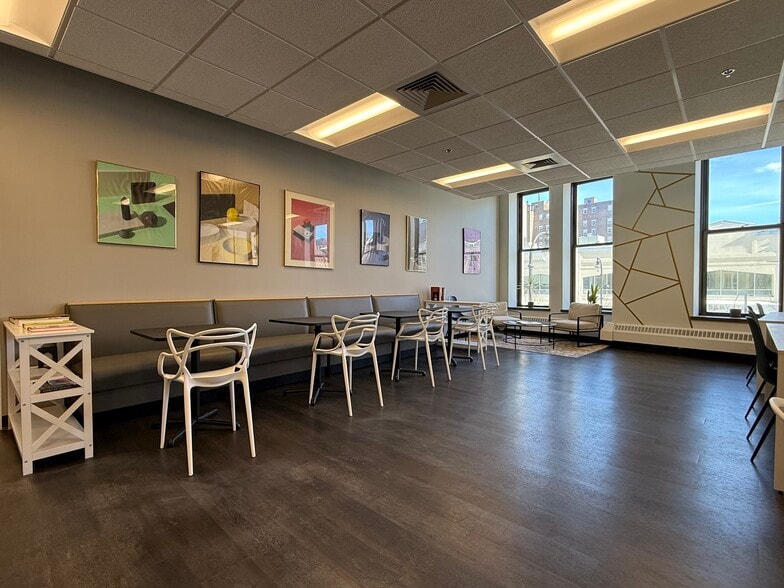 More Photos Of 554 Main St, Worcester Office For Lease