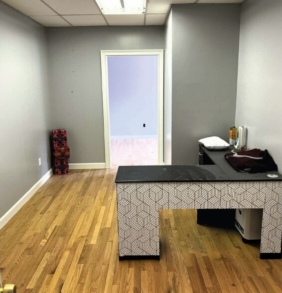 More Photos Of 125 Park Ave, Danbury Industrial For Lease