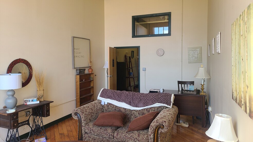 More Photos Of 642 Hilliard St, Manchester Unknown For Lease