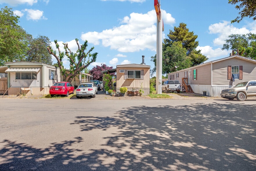 More Photos Of 130 Gilmore Rd, Red Bluff Manufactured Housing Mobile Home Park For Sale