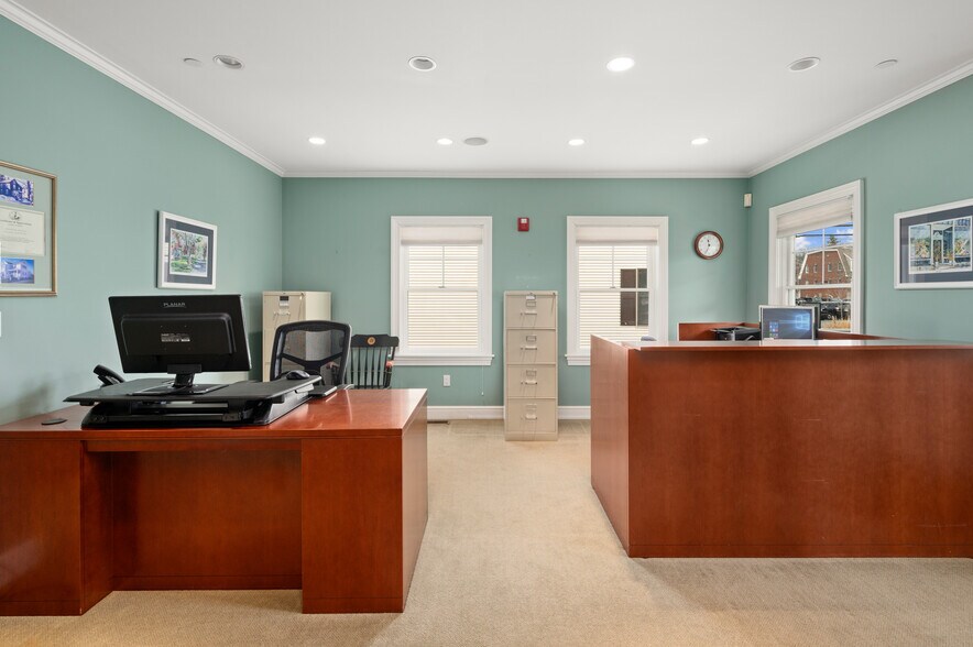 More Photos Of 13 Bartlet St, Andover Office For Lease
