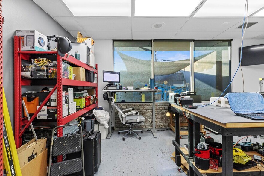 More Photos Of 922 G St, Marysville Loft Creative Space For Lease