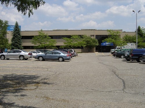 More Photos Of 2815 Pennsylvania Ave, Lansing Medical For Sale