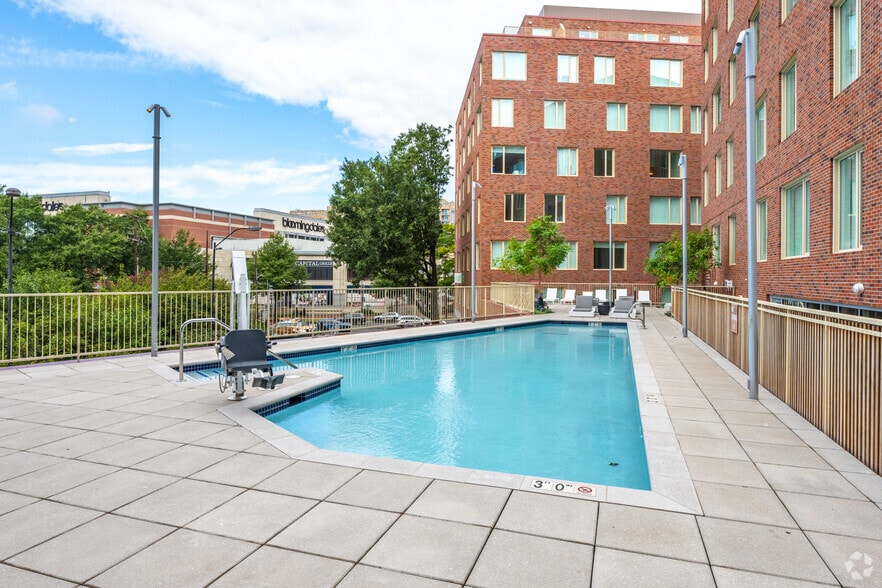 More Photos Of 5300 Wisconsin Ave, Washington Apartments For Lease