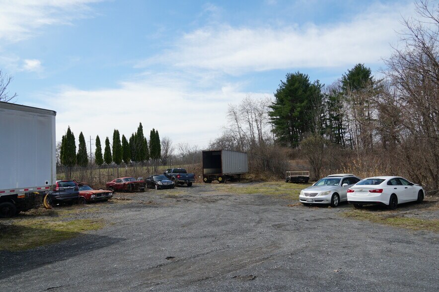 More Photos Of 43 Frontage Rd, Glenmont Auto Repair For Sale