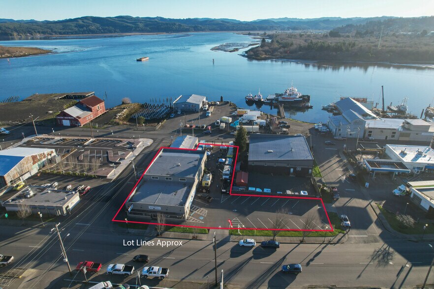 More Photos Of 775 N Front St, Coos Bay Bar For Sale