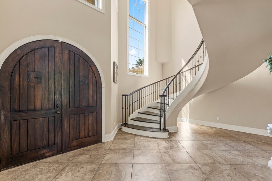 More Photos Of 220 Fincher Rd, Pauline Lodge Meeting Hall For Sale