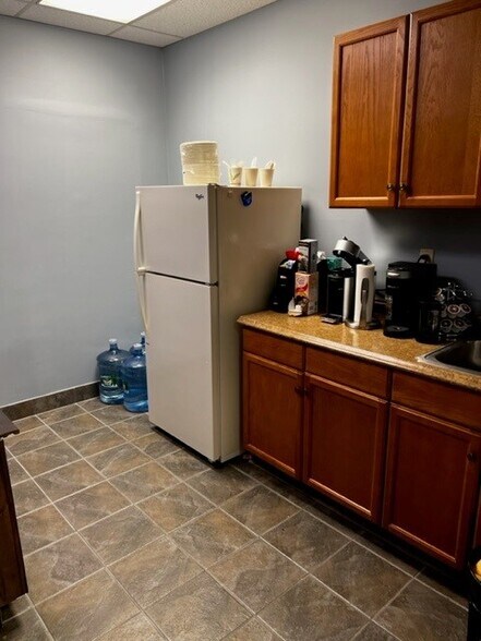 More Photos Of 1150 Raritan Rd, Cranford Office For Lease