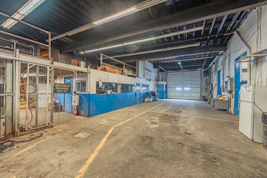 More Photos Of 306 Balsinger Rd, Uniontown Manufacturing For Sale
