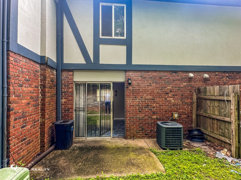 More Photos Of 1514 Northwest Dr NW, Atlanta Apartments For Sale