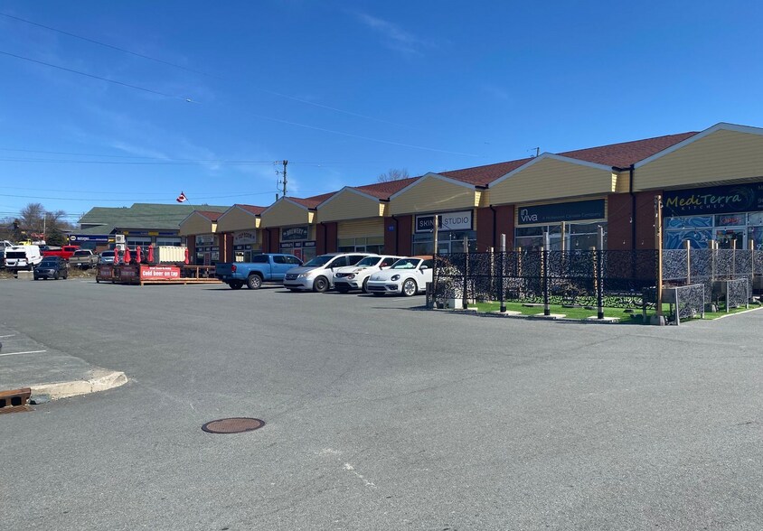 More Photos Of 111 Cobequid Rd, Halifax Storefront For Lease
