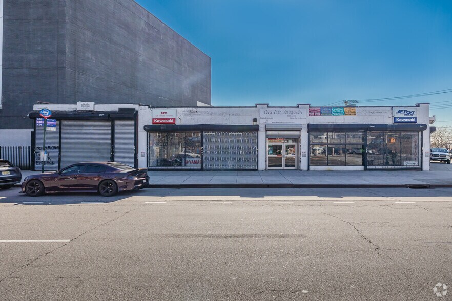 More Photos Of 22202 Jamaica Ave, Queens Village Auto Dealership For Sale