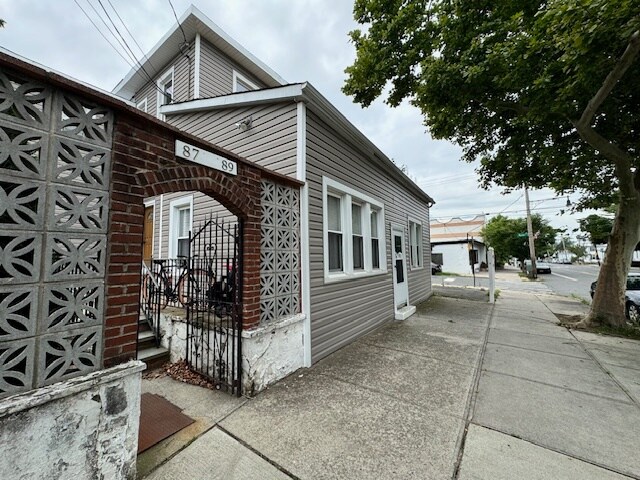 More Photos Of 87-89 City Island Ave, Bronx Apartments For Sale