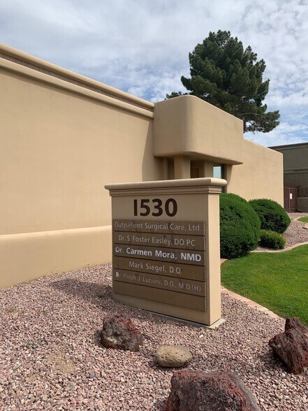 Primary Photo Of 1530 W Glendale Ave, Phoenix Medical For Lease