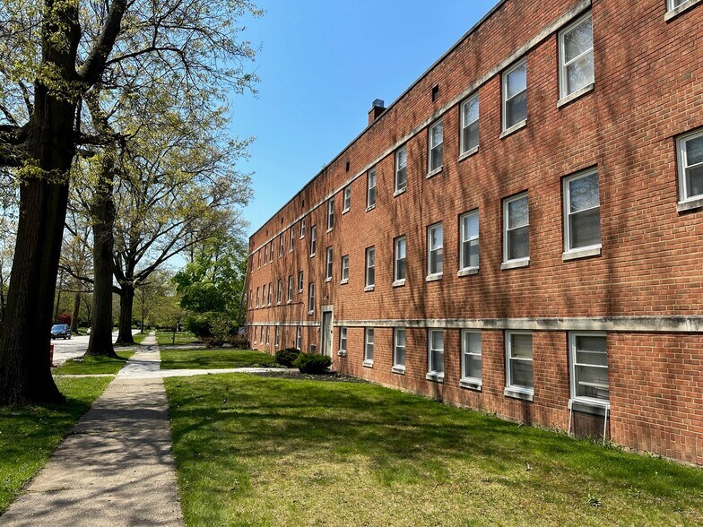 Primary Photo Of 2734 Noble Rd, Cleveland Heights Apartments For Sale