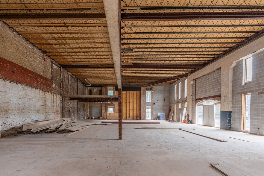 More Photos Of 104 E Oglethorpe Ave, Savannah Restaurant For Sale